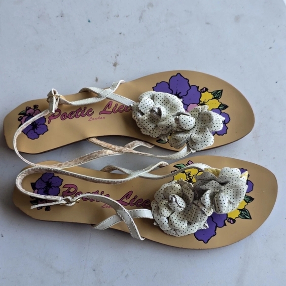 $69 New Poetic License London Leather Floral Sandal 8.5M Thong Buckle Boho Artsy - Picture 6 of 15